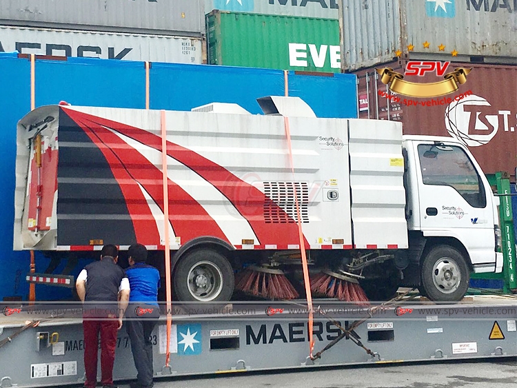 Road Sweeper ISUZU - In Vietnam Port Road Sweeper ISUZU - In Vietnam Port